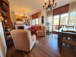 Appartement à Posada-Barro. En pleno centro de posada y con opcion a garaje