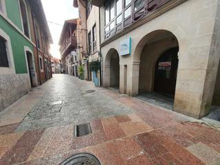 Lloguer Local Comercial a Llanes Pueblo. Local en llanes.