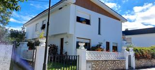 Casa a Celorio-Poó-Parres. Chalet adosado en celorio, a pocos metros de las playas