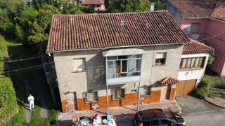 Maison à Pría-Nueva-Hontoria-Naves. Inmueble en villahormes para rehabilitar  parcela trasera de cas