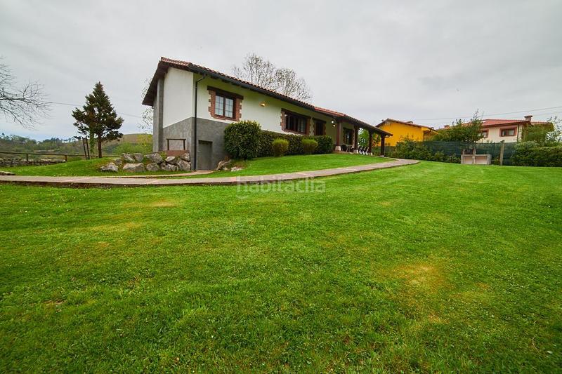 Foto b61dd591-0436-4908-8366-47f8195c760e. Casa amb calefacció a Cué-San Roque-Andrín Llanes