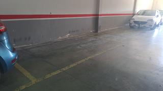 Aparcament cotxe  Carrer font del cabrer. En venta plaça de pàrquing