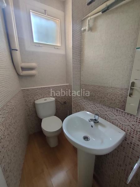 Foto a09f06eb-e91b-47d2-a574-402adfcf469f. Location bureau dans carrer major 22 dans Castellbisbal