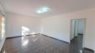 Piso en Castellbisbal. Gran pis de 4 habitacions