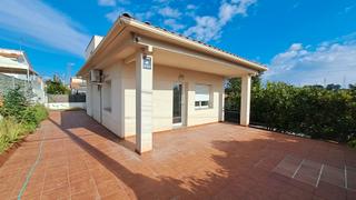 Xalet a Castellbisbal. A can costa