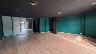 Lloguer Local Comercial  Avinguda de pau casals. Local comercial en lloguer