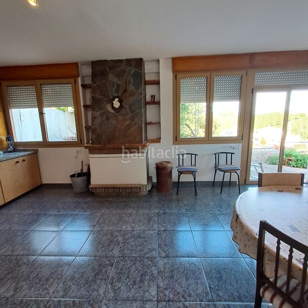 Foto 36d18742-0b8b-4be8-bb4a-89e89d23ce67. Casa amb xemeneia calefacció a Castellbisbal