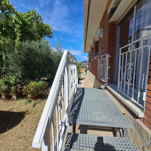 Foto af3ea6a5-920e-4ec8-b323-61427ffebfd7. Casa amb xemeneia calefacció a Castellbisbal