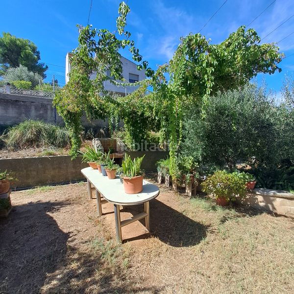 Foto afd76f82-d268-4664-9dad-09ea146339e3. Casa amb xemeneia calefacció a Castellbisbal