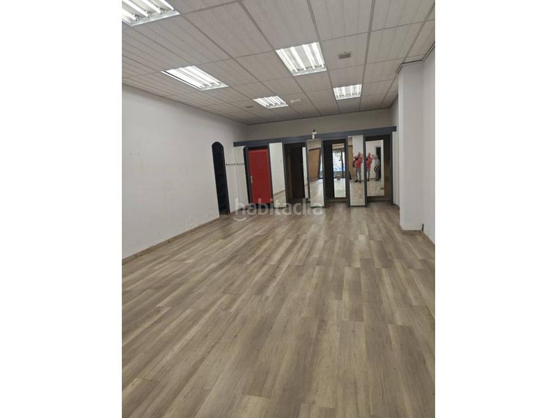 Foto 52e1b340-0bd4-4f68-b182-fbd3d084ebf8. Alquiler local comercial  en alquiler carrer ample en Terrassa