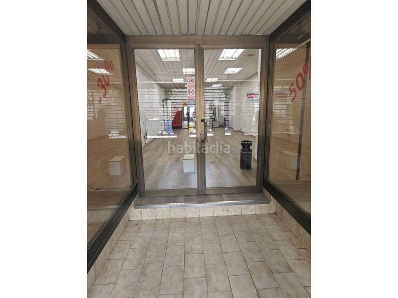 Foto b888afcc-6639-4cf6-a7ec-800ff924cf4c. Rent business premise in San Pere Terrassa