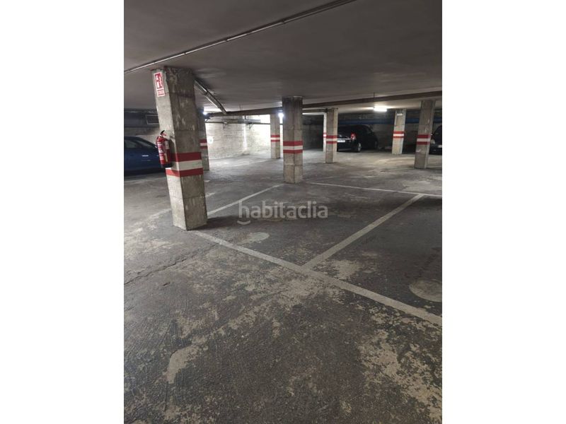 Foto b6052462-b3d7-408d-ba03-1868e72097b5. Aparcament cotxe a Ca n'Aurell Terrassa