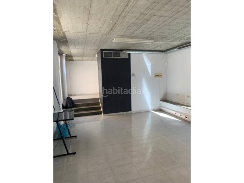 Foto 91b9f68f-0a44-40b7-b0da-8295ff28e704. Alquiler local comercial local en alquiler ideal oficina en Terrassa