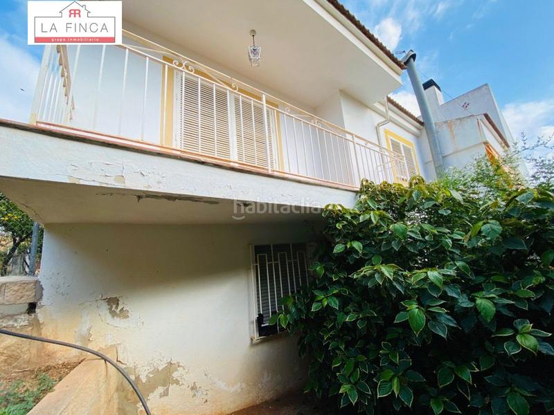 Foto 28bff20c-f5d4-4e5e-9910-c82eea179721. Casa gran casa independiente con piscina y zonas ajardinadas. en Málaga