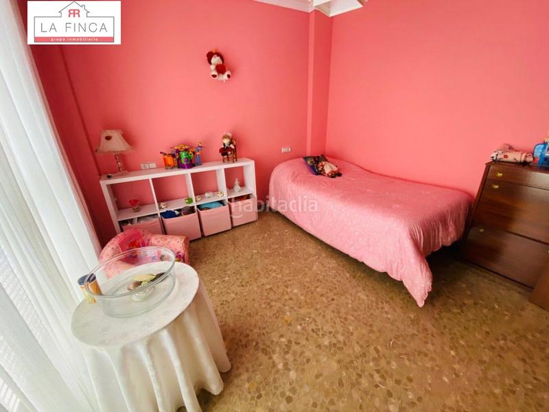 Foto 8ef609ff-9118-4559-8787-aafe94c5a35b. Casa gran casa independiente con piscina y zonas ajardinadas. en Málaga
