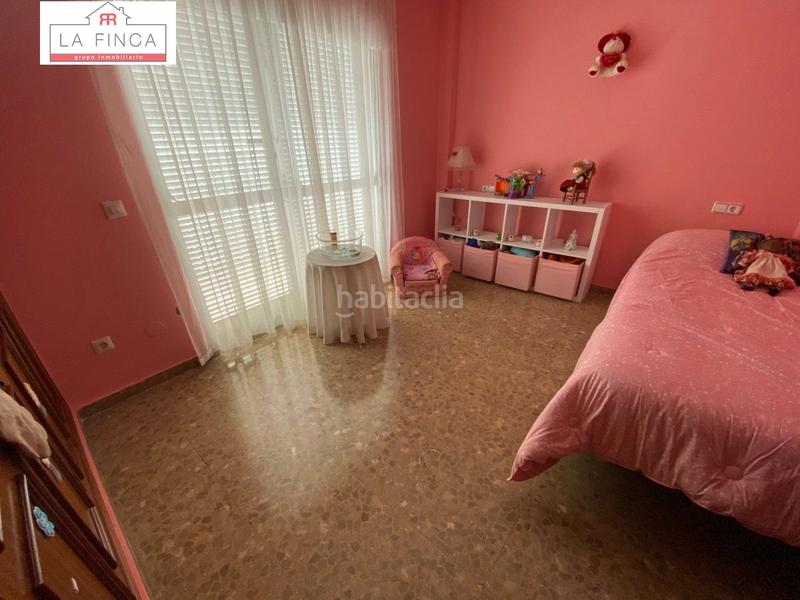 Foto b385152f-27ac-4939-bff7-4f841a43dafa. Casa gran casa independiente con piscina y zonas ajardinadas. en Málaga