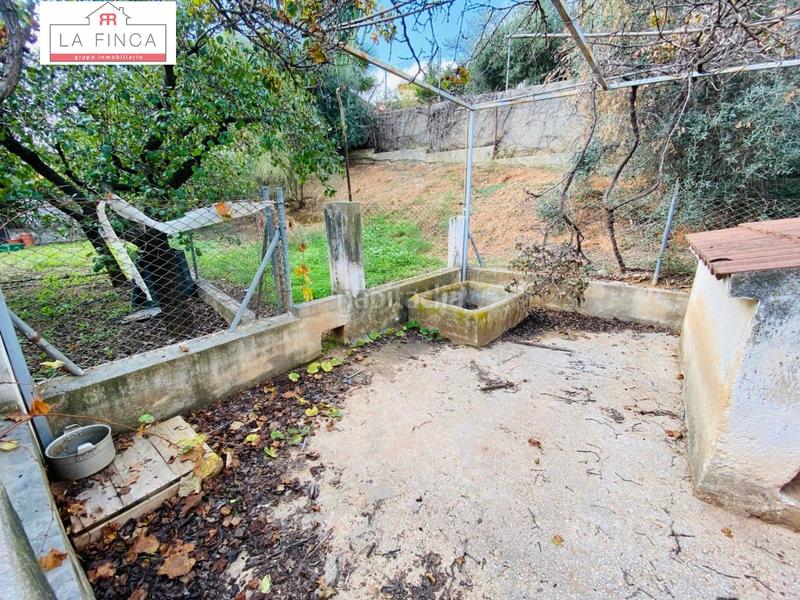 Foto d24ada44-37ec-466f-919d-5b00f7792f71. Casa gran casa independiente con piscina y zonas ajardinadas. en Málaga