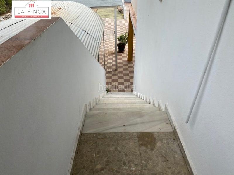 Foto e706d024-3329-4b63-ac8e-6e4080ece0f6. Casa gran casa independiente con piscina y zonas ajardinadas. en Málaga