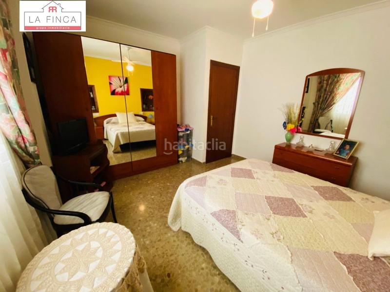 Foto e9153846-c434-4d51-b335-129efb47ea4b. Casa gran casa independiente con piscina y zonas ajardinadas. en Málaga