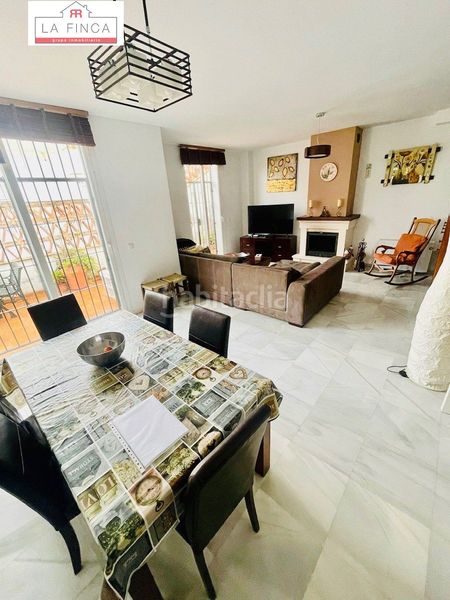 Foto a6b71847-83c8-44c8-b4c3-227a2ab08638. Casa adossada a Rancho Domingo - La Hacienda Benalmádena