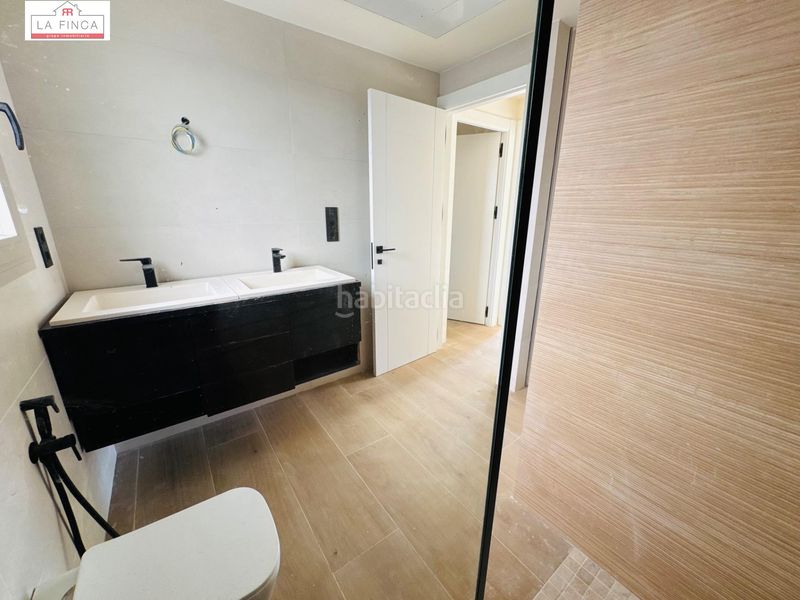 Foto 3a830712-ea3e-482a-a3a3-21ab8c9164fa. Casa aparellada a Cerrado de Calderón - Hacienda Paredes Málaga