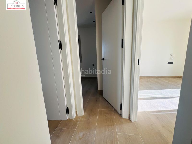 Foto 6d67bdea-b4f6-4afd-86c9-0910a55deb88. Casa aparellada a Cerrado de Calderón - Hacienda Paredes Málaga