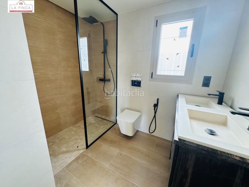 Foto 800371e5-00f7-4d77-9a98-0bb034cd8ca7. Casa aparellada a Cerrado de Calderón - Hacienda Paredes Málaga