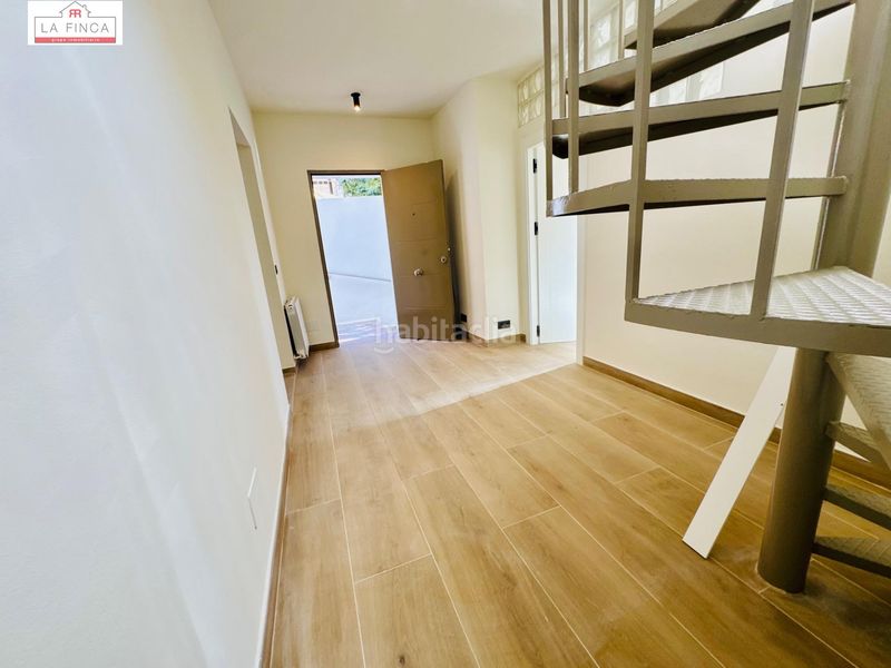 Foto b2cdce2e-edc9-4da6-8d5a-3c88544eb89d. Casa aparellada a Cerrado de Calderón - Hacienda Paredes Málaga