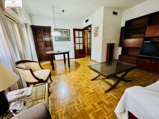 Flat in Gibralfaro. Espectacular vivienda de grandes dimensiones con opción de garaj