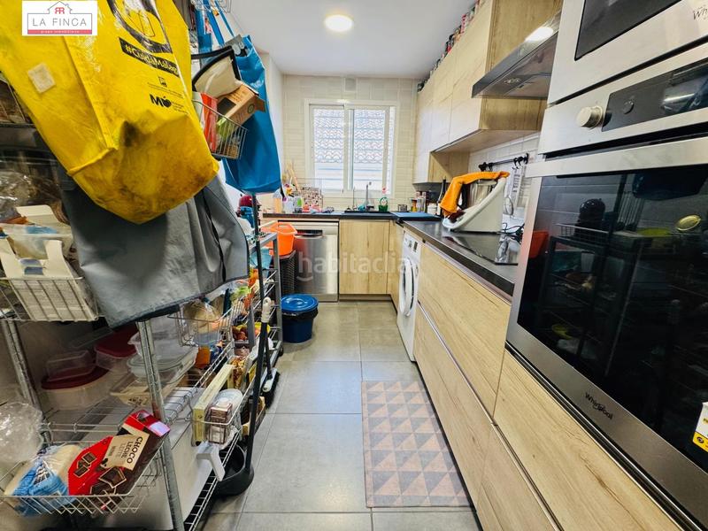 Foto 113ffb13-f1a9-4ba6-9f8b-819a40785420. Piso dúplex con terraza solarium, garaje y tratero en Málaga