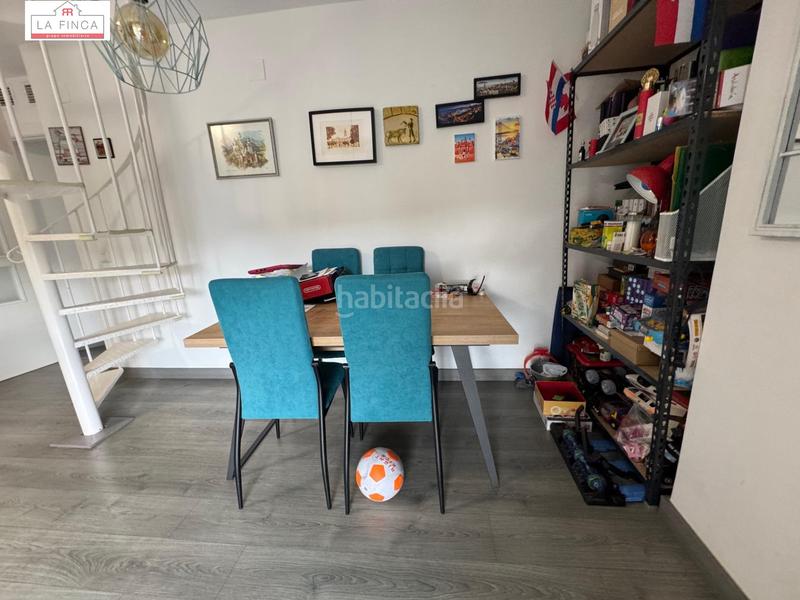 Foto 46ada61e-9c8e-4aa8-811a-c7eb752a2367. Piso dúplex con terraza solarium, garaje y tratero en Málaga