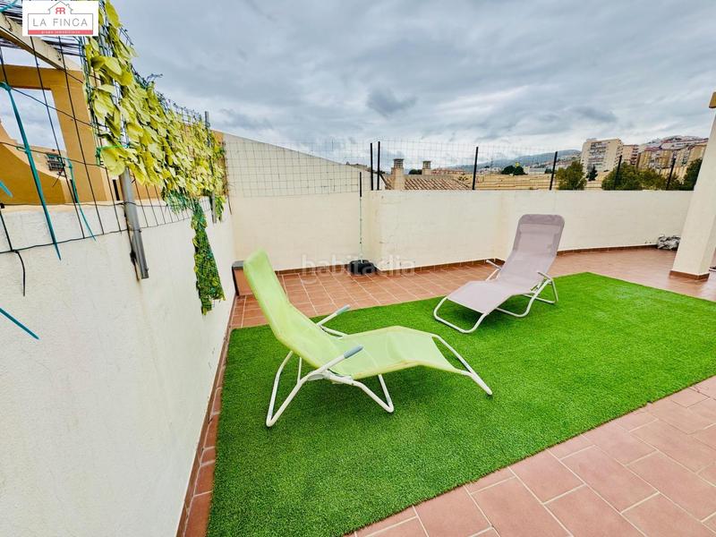 Foto b96478ba-2f13-4b31-aa42-ca585cec0371. Piso dúplex con terraza solarium, garaje y tratero en Málaga