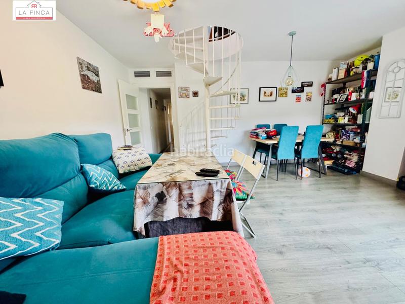 Foto c9189c1f-4856-484a-8ee4-1386085eb0fa. Piso dúplex con terraza solarium, garaje y tratero en Málaga