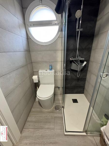 Foto cd1f4ec3-d6ce-49a6-8dc1-29ce8f4e68a5. Piso dúplex con terraza solarium, garaje y tratero en Málaga