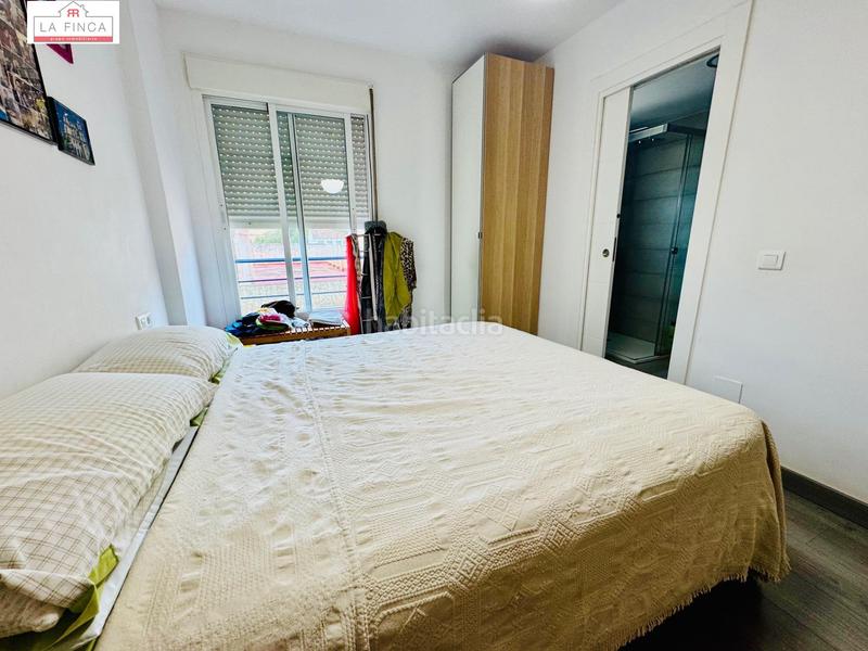 Foto dbd3d8c6-7349-4ff3-8bd0-b957e0b308df. Piso dúplex con terraza solarium, garaje y tratero en Málaga