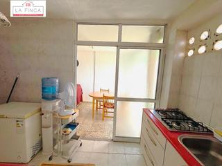 Appartement à El Palo. Vivienda luminosa con vistas al mar de 3 dormitorios