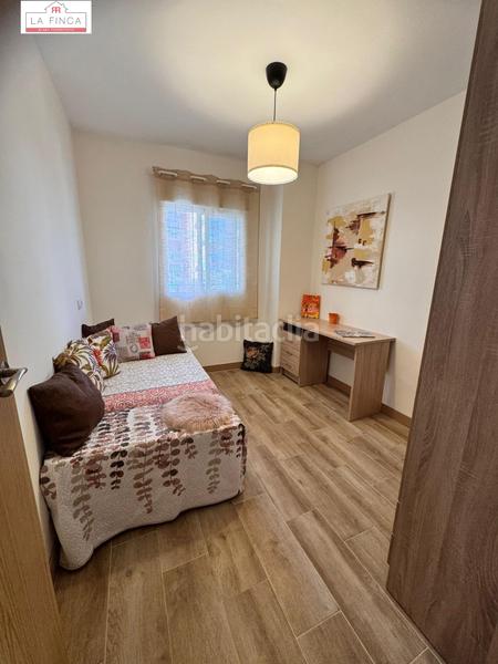 Foto 0d855601-6ffd-44a8-a120-2d9308543b1b. Piso 3 dormitorios con terraza muy cerca del centro en Málaga