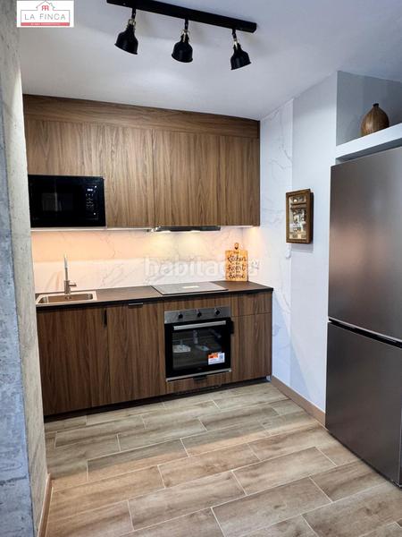 Foto b4e00b40-b720-46fc-8703-fc3327770a70. Piso 3 dormitorios con terraza muy cerca del centro en Málaga