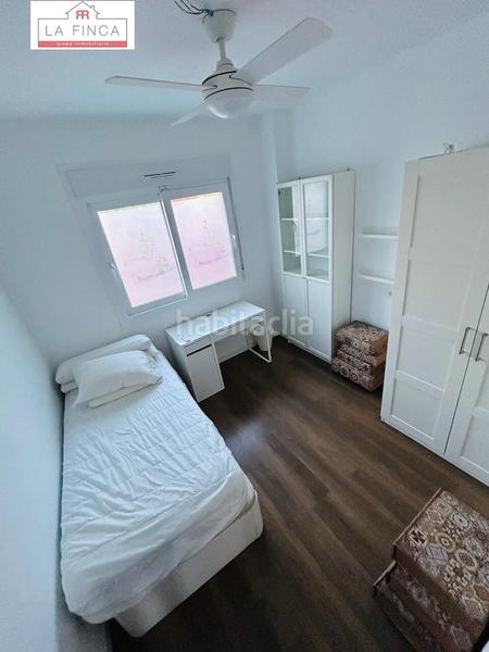 Foto 570adb21-e1e3-4775-96c3-c411cc52930c. Alquiler dúplex vivienda 3 habitaciones, garaje y piscina en Málaga