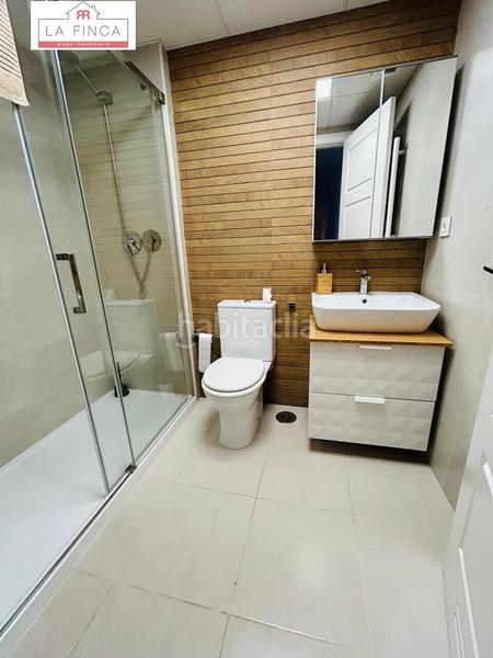 Foto 94a4fc75-fc3c-49e3-a44c-f539727541e1. Alquiler dúplex vivienda 3 habitaciones, garaje y piscina en Málaga