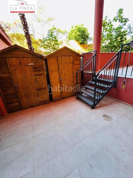 Foto a6e98c3b-4ddd-440f-b44f-2d5e9a0881a2. Alquiler dúplex vivienda 3 habitaciones, garaje y piscina en Málaga