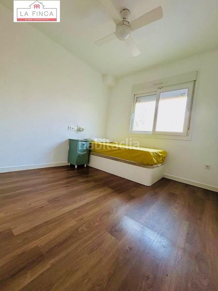 Foto 563a7269-817f-4545-8195-ebbfb5a1712e. Rent duplex with parking pool in Jarazmin Málaga