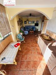 Pis a Benajarafe. Apartamento 1 habitación con piscina y recinto cerrado