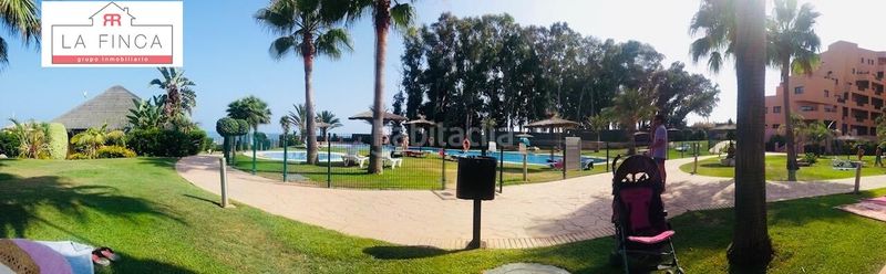 Foto 9856b79b-9c94-4f94-8dd9-6b3d1c689aee. Pis amb aparcament piscina a Manilva pueblo Manilva