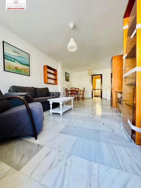 Foto 06455c72-590b-4f38-b01a-5e24027737e8. Casa aparellada a El Tomillar Torre del Mar
