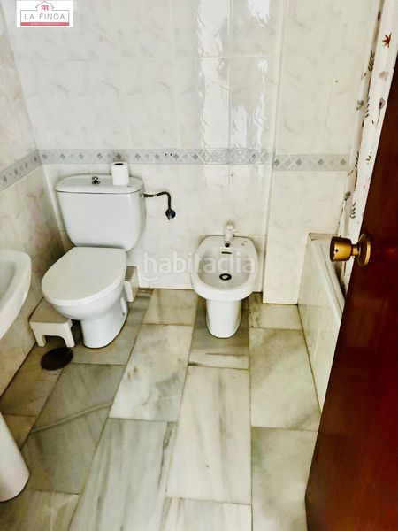 Foto 97607ec7-2d5d-4c2f-99f5-8369561bc824. Casa aparellada a El Tomillar Torre del Mar