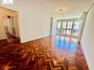 Appartement à Mayorazgo. Vivienda 4 dormitorios garaje y piscina