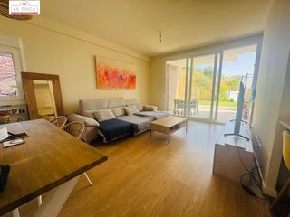 Rez-de-chaussée à Jarazmin. Vivienda  nueva con jardín privado, terraza y amplios espacios e