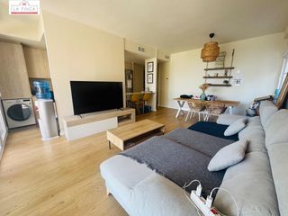 Rez-de-chaussée à Jarazmin. Vivienda  nueva con jardín privado, terraza y amplios espacios e