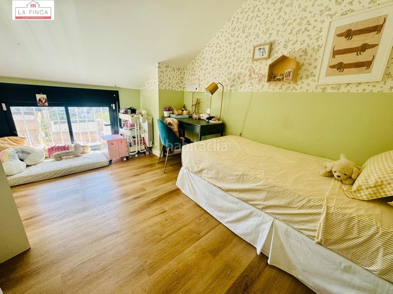 Foto 26a743e8-4991-4d5b-8bd1-e8d09a691944. Casa adosada impresionante adosado en pleno cerrado de calderón en Málaga